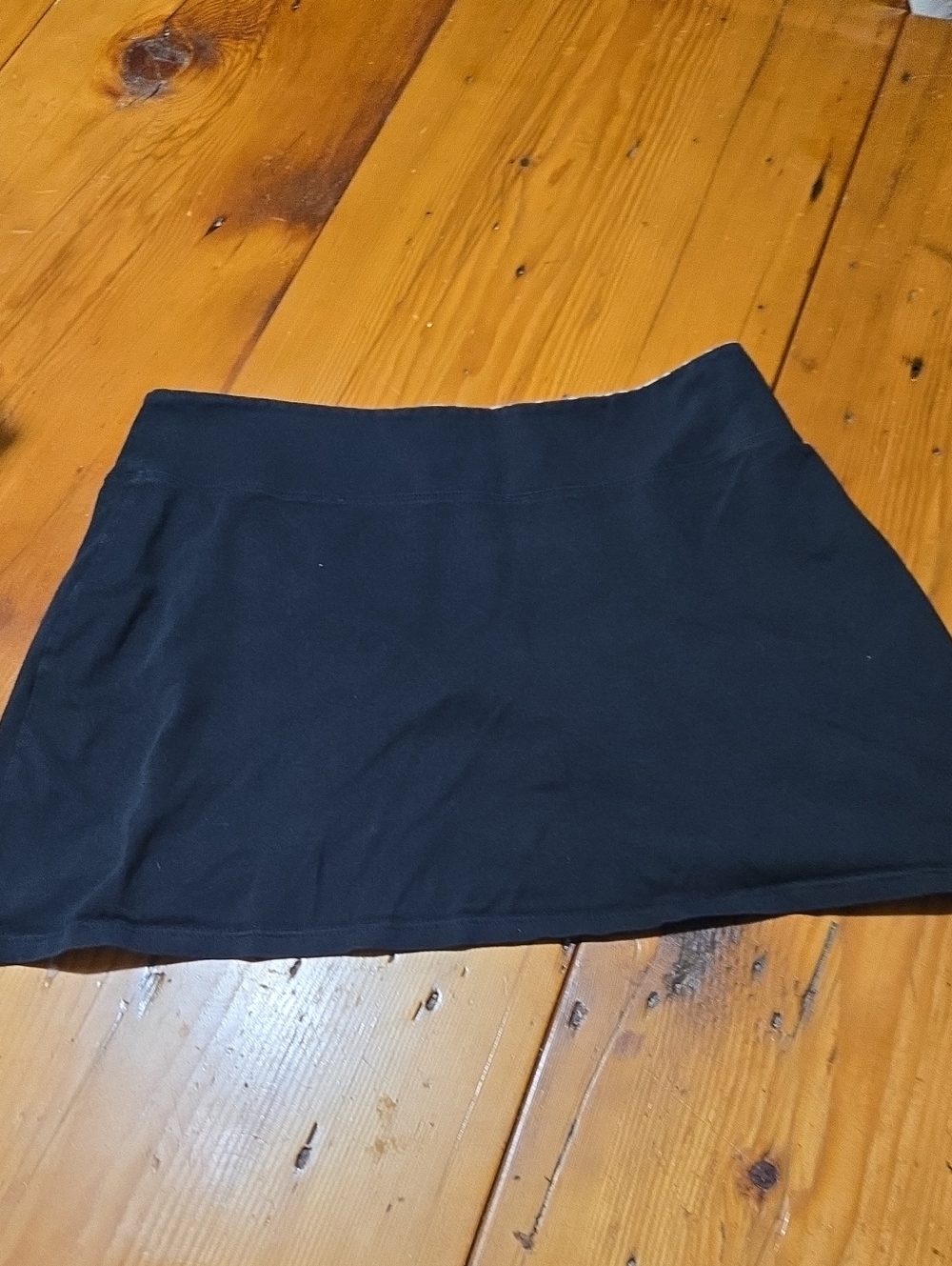 Patagonia Sz M Classic Black Women's Skirt - Sleek Everyday Style